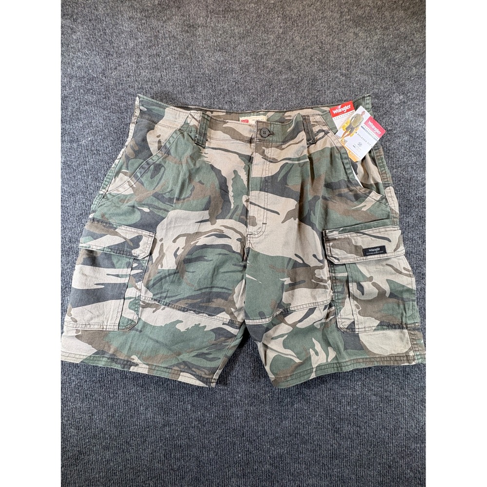Wrangler Five Star Heritage Mens 40 Camo Relaxed Fit Cargo Shorts 112336219